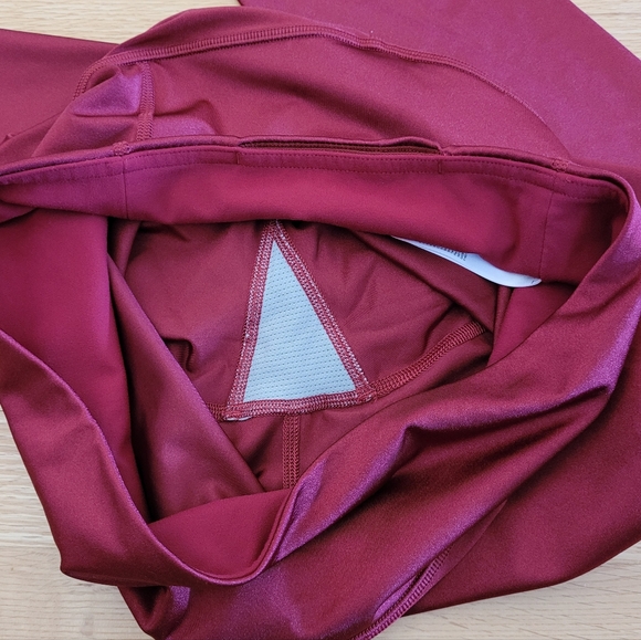 ATHLETA ELATION SHINE TIGHTS HIGH RISE LEGGINGS RED LARGE - Picture 7 of 16
